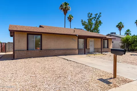 4438 E Wayland Rd, Phoenix, AZ 85040 photo 2