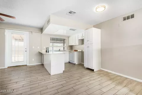 4438 E Wayland Rd, Phoenix, AZ 85040 photo 7