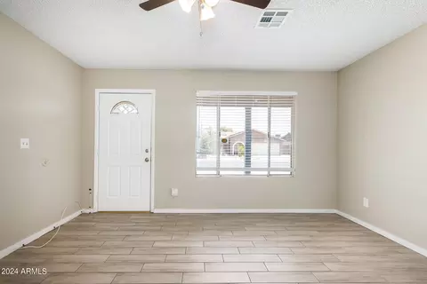 4438 E Wayland Rd, Phoenix, AZ 85040 photo 3