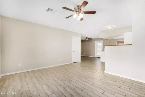4438 E Wayland Rd, Phoenix, AZ 85040 photo 5