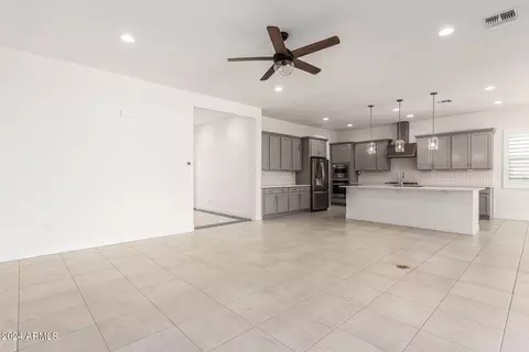 10040 E Satellite Dr, Mesa, AZ 85212 photo 7