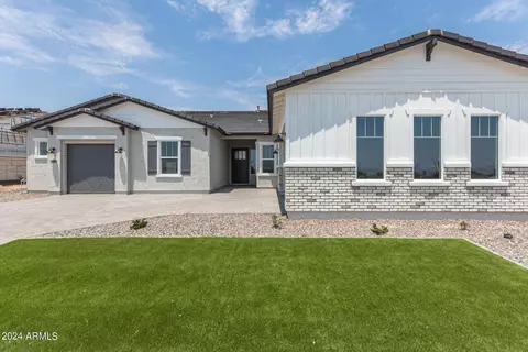 13642 W Buckskin Ct, Peoria, AZ 85383