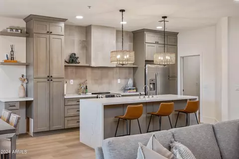 19550 N Grayhawk Dr #1047, Scottsdale, AZ 85255