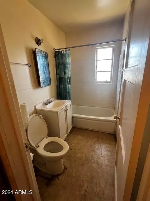849 W Mitchell Dr, Phoenix, AZ 85013 photo 5