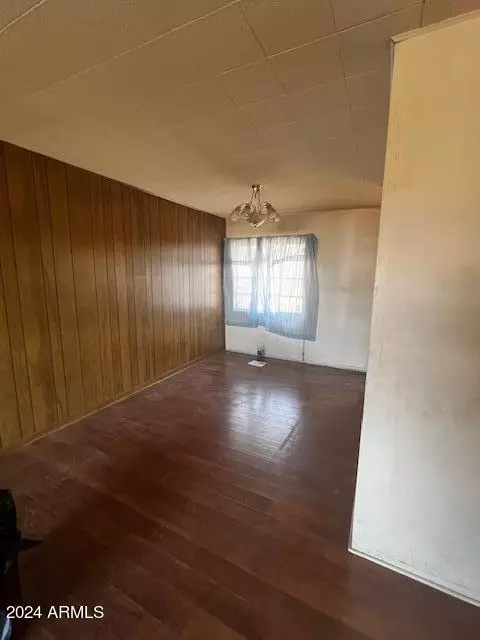 849 W Mitchell Dr, Phoenix, AZ 85013 photo 4