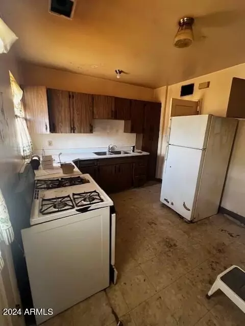 849 W Mitchell Dr, Phoenix, AZ 85013 photo 6