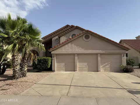 3919 E Lavender Ln, Phoenix, AZ 85044