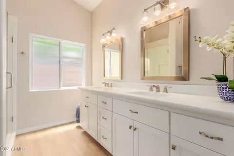 3326 E Marco Polo Rd, Phoenix, AZ 85050 photo 23