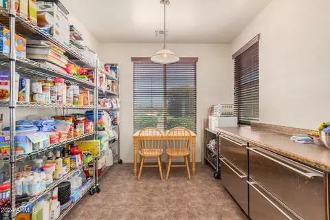 6520 S 37th Dr, Phoenix, AZ 85041 photo 10