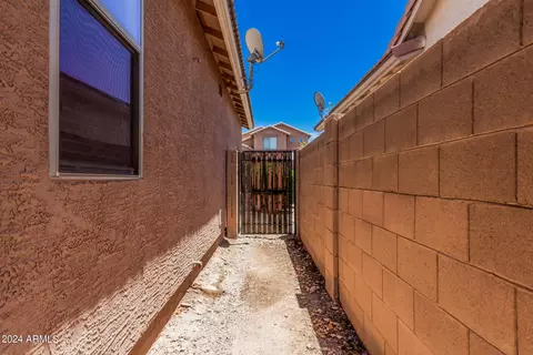 6520 S 37th Dr, Phoenix, AZ 85041 photo 38