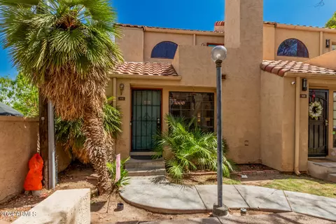1025 E Highland Ave #34, Phoenix, AZ 85014 photo 14