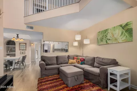 1025 E Highland Ave #34, Phoenix, AZ 85014 photo 7