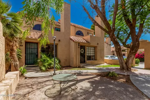 1025 E Highland Ave #34, Phoenix, AZ 85014 photo 9