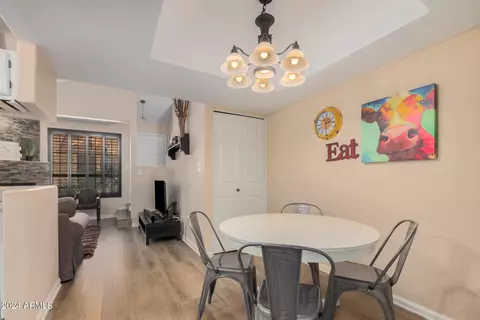 1025 E Highland Ave #34, Phoenix, AZ 85014 photo 16