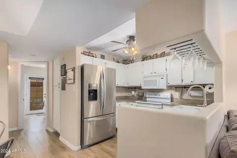 1025 E Highland Ave #34, Phoenix, AZ 85014 photo 6
