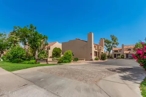 1025 E Highland Ave #34, Phoenix, AZ 85014 photo 11
