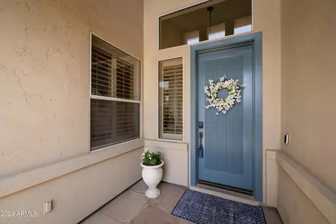614 E Hampton Ct, Gilbert, AZ 85295 photo 3