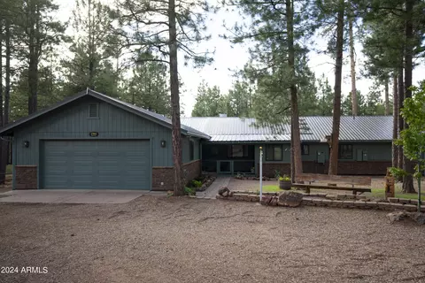 1784 Merzville Rd, Forest Lakes, AZ 85931