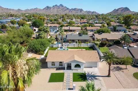 2619 E Mercer Ln, Phoenix, AZ 85028 photo 2
