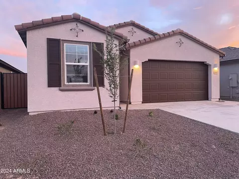 2995 E Hayfield Way, San Tan Valley, AZ 85140