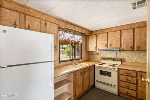 2858 Long Rifle Pl, Overgaard, AZ 85933 photo 7