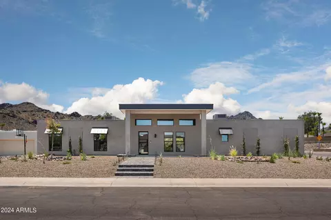 3201 E Las Rocas Dr, Phoenix, AZ 85028