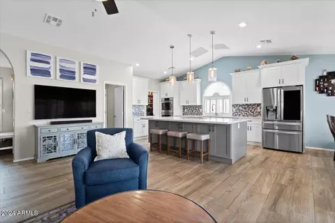 4202 E Saltsage Dr, Phoenix, AZ 85048 photo 7