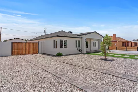937 E Amelia Ave, Phoenix, AZ 85014 photo 4