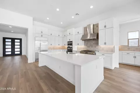 9643 E Sector Dr, Mesa, AZ 85212 photo 2