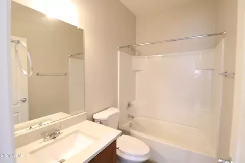 7111 W Warner St, Phoenix, AZ 85043 photo 9