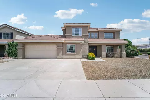 3364 E Menadota Dr, Phoenix, AZ 85050 photo 2