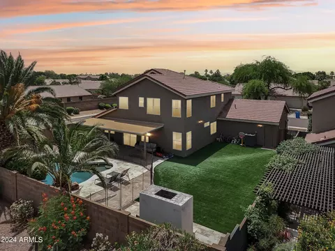 3364 E Menadota Dr, Phoenix, AZ 85050 photo 4