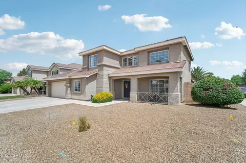3364 E Menadota Dr, Phoenix, AZ 85050