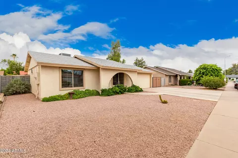 811 W Rosal Pl, Chandler, AZ 85225