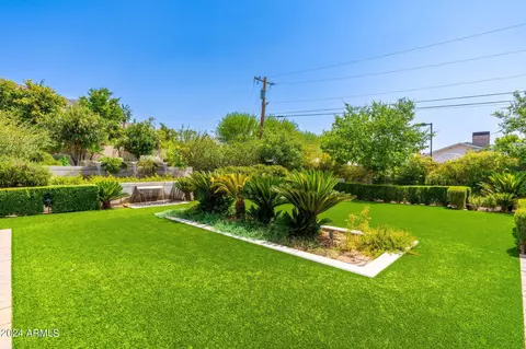 Exterior - 5905 E Camelback Rd, Phoenix, AZ 85018 photo 6 of 41