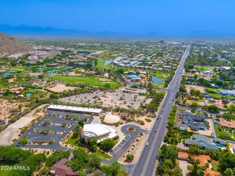 View/Area - 5905 E Camelback Rd, Phoenix, AZ 85018 photo 22 of 22