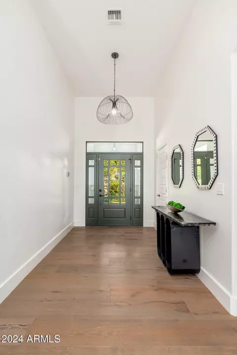 Entry Way - 5905 E Camelback Rd, Phoenix, AZ 85018 photo 1 of 2