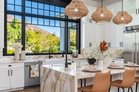 Kitchen - 5905 E Camelback Rd, Phoenix, AZ 85018 photo 3 of 13