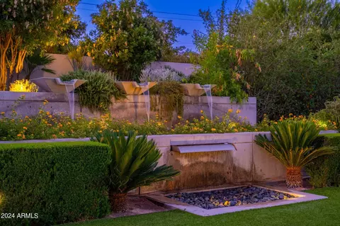 Exterior - 5905 E Camelback Rd, Phoenix, AZ 85018 photo 30 of 41