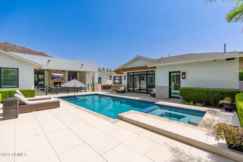 Exterior - 5905 E Camelback Rd, Phoenix, AZ 85018 photo 18 of 41