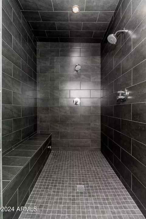 Bath - 5905 E Camelback Rd, Phoenix, AZ 85018 photo 10 of 11