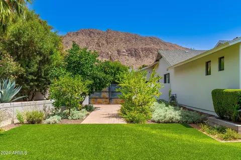 Exterior - 5905 E Camelback Rd, Phoenix, AZ 85018 photo 20 of 41