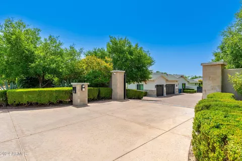Exterior - 5905 E Camelback Rd, Phoenix, AZ 85018 photo 3 of 41