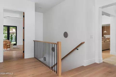 Entry Way - 210 E Georgia Ave, Phoenix, AZ 85012 photo 2 of 2