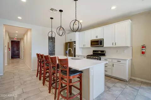 3228 S 75th Dr, Phoenix, AZ 85043 photo 6