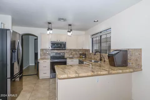 3317 E Blackhawk Dr, Phoenix, AZ 85050 photo 14
