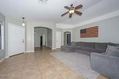 3317 E Blackhawk Dr, Phoenix, AZ 85050 photo 6