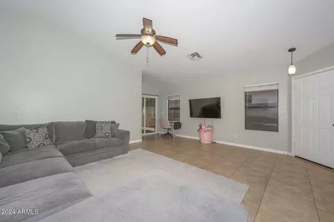 3317 E Blackhawk Dr, Phoenix, AZ 85050 photo 7