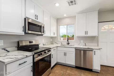 2023 E Monte Vista Rd, Phoenix, AZ 85006 photo 12