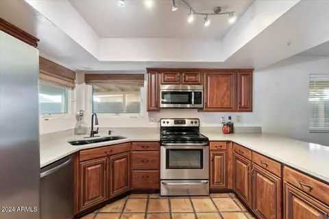 5823 W Angela Dr, Glendale, AZ 85308